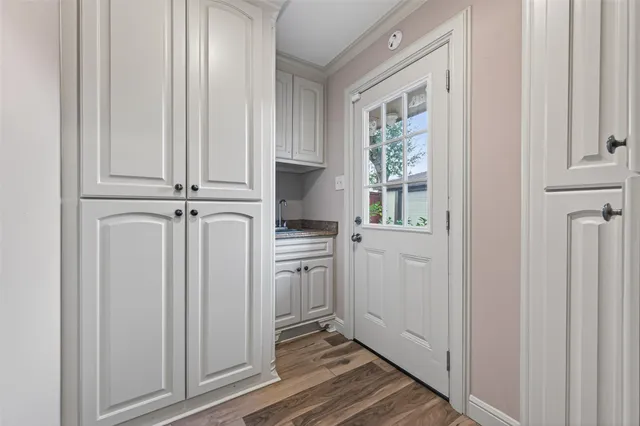 $449,000 | 5422 Willowbend Boulevard, Houston, TX 77096