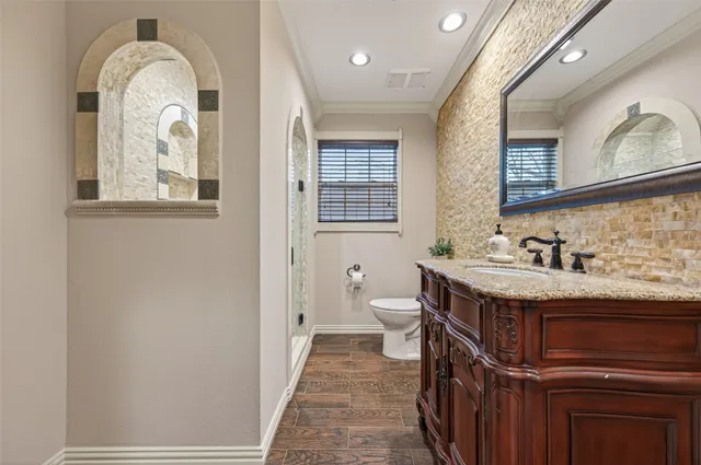 $449,000 | 5422 Willowbend Boulevard, Houston, TX 77096