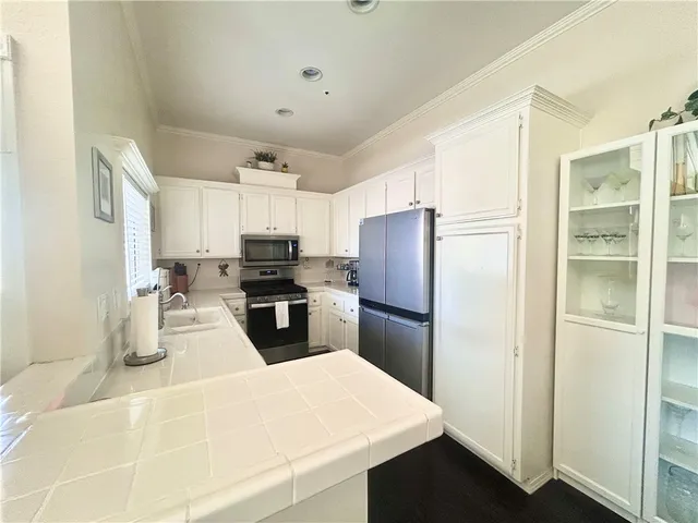 $350,000 | 3680 South Bear Street, Unit 16 / J, Santa Ana, CA 92704