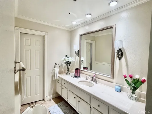 $350,000 | 3680 South Bear Street, Unit 16 / J, Santa Ana, CA 92704