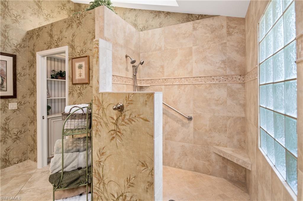 145 Edgemere Way South Naples, FL 34105 - Photo 17 of 33 Gallery Image 17