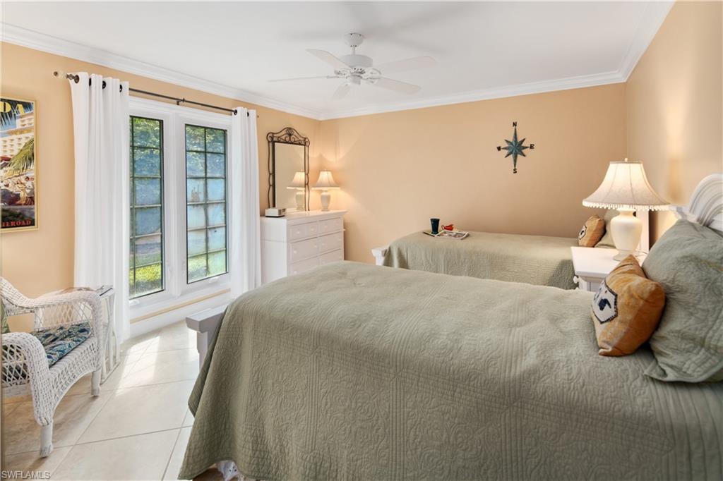 145 Edgemere Way South Naples, FL 34105 - Photo 18 of 33 Gallery Image 18
