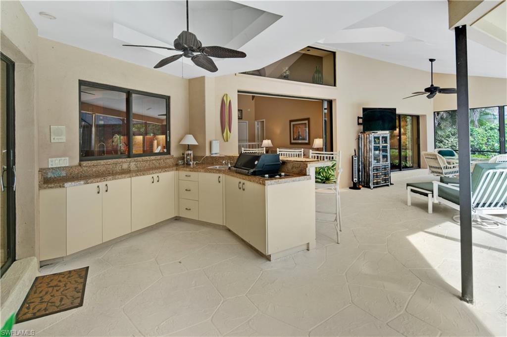 145 Edgemere Way South Naples, FL 34105 - Photo 10 of 33 Gallery Image 10