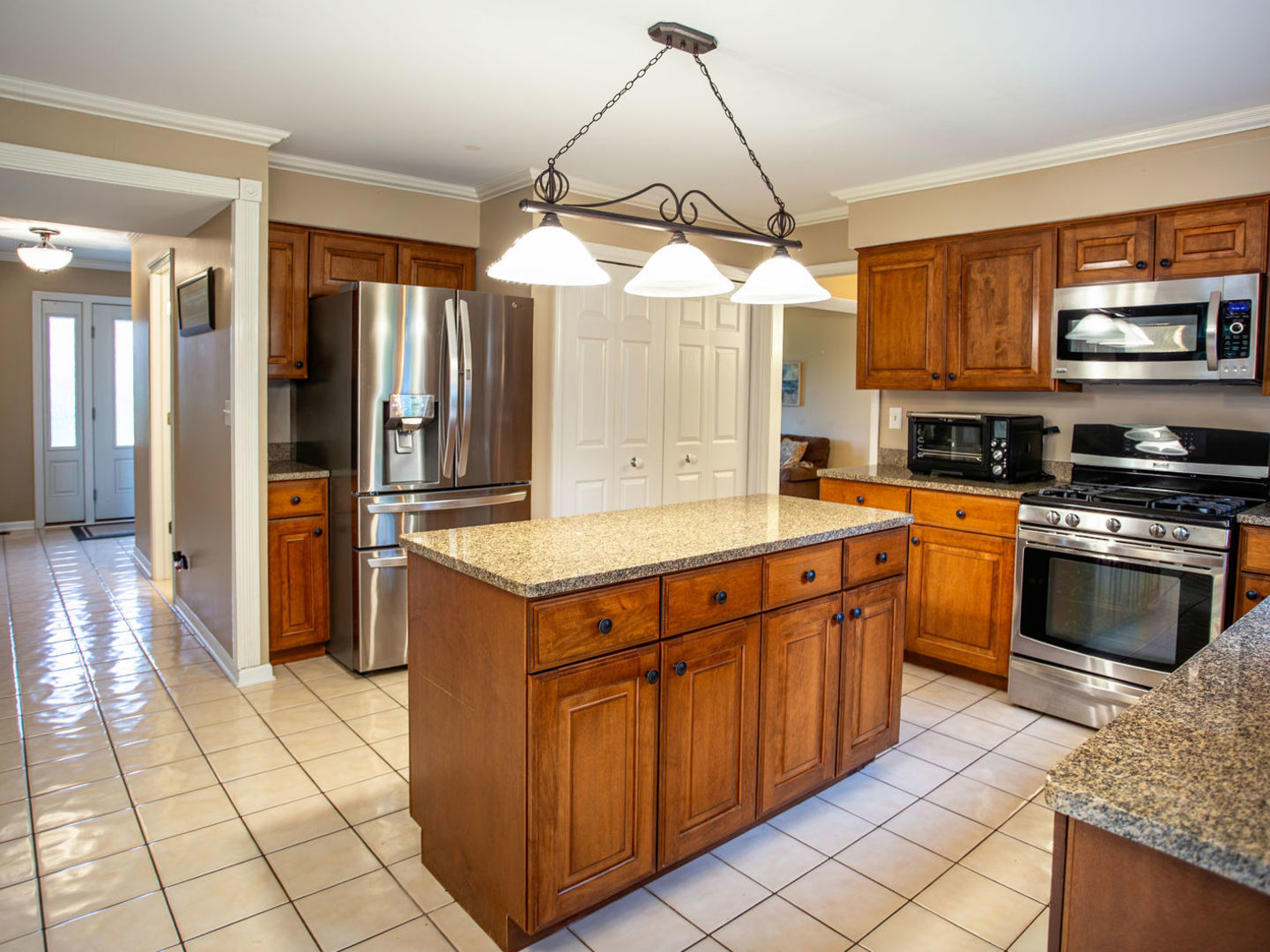 17945 West Pond Ridge Circle Gurnee, IL 60031 - Photo 8 of 30