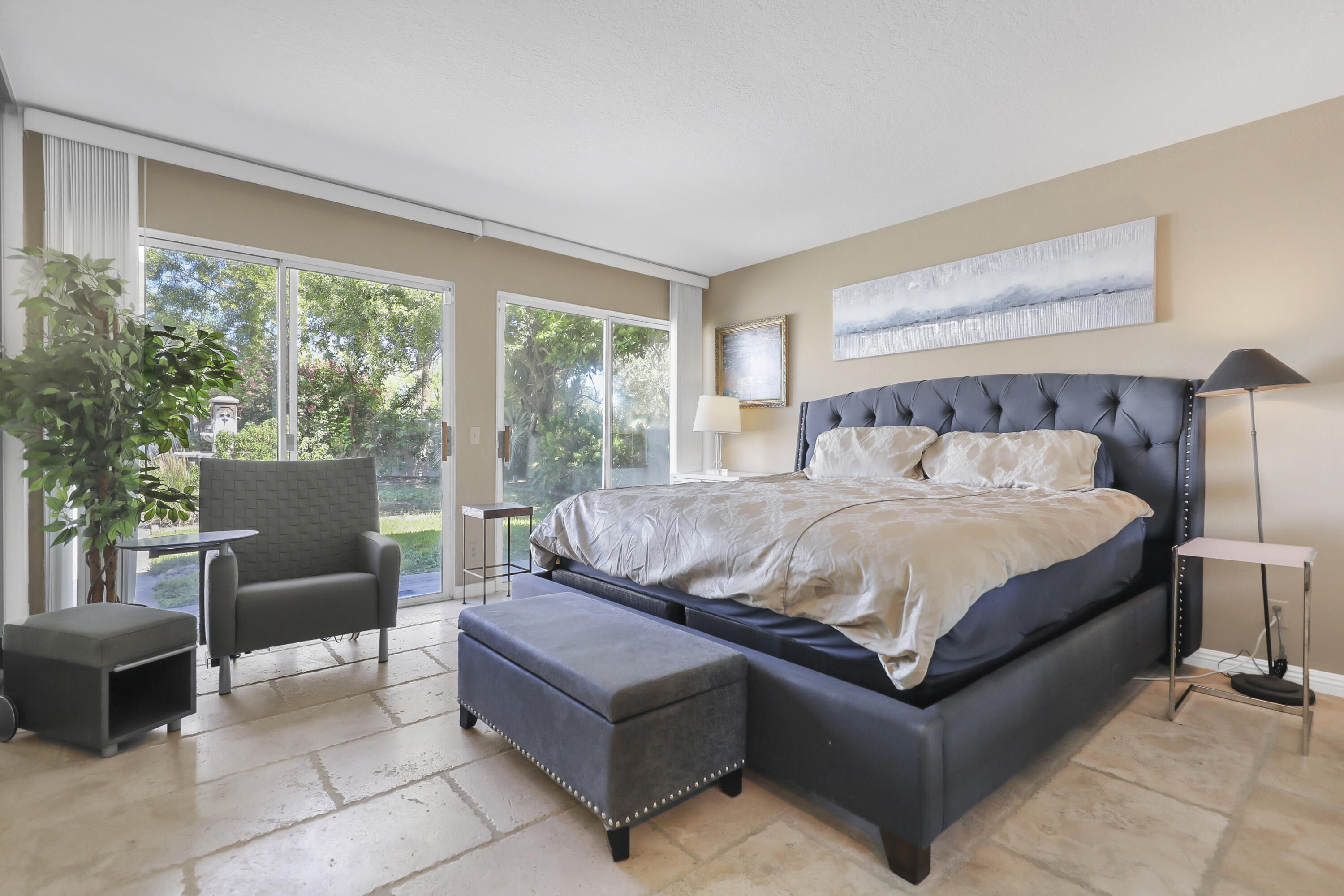 78950 Starlight Lane Bermuda Dunes, CA 92203 - Photo 19 of 40 a bedroom with a bed and large window