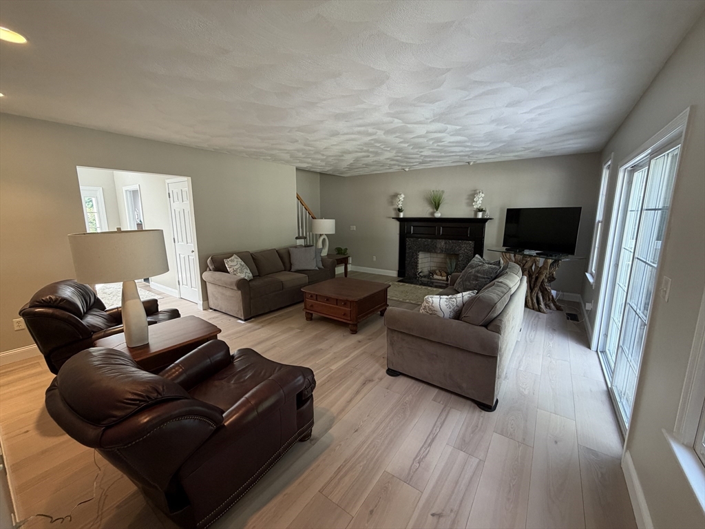 11 Brenton Wood Road Hudson, MA 01749 - Photo 20 of 42 Gallery Image 20