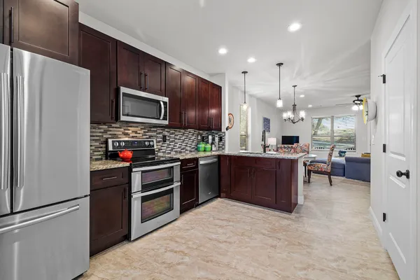 $337,900 | 575 Demarett Drive, Point Venture, TX 78645