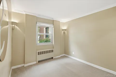 $325,000 | 86-22 155th Avenue, Unit 3L | Lindenwood