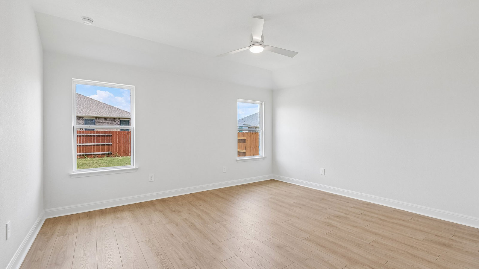 208 Rivers Edge Drive Georgetown, TX 78628 - Photo 23 of 34 Gallery Image 23