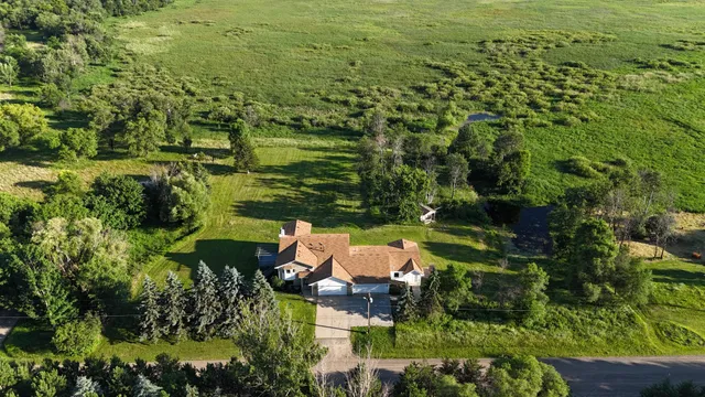 $670,000 | 110 132nd Avenue Northeast, Blaine, MN 55434