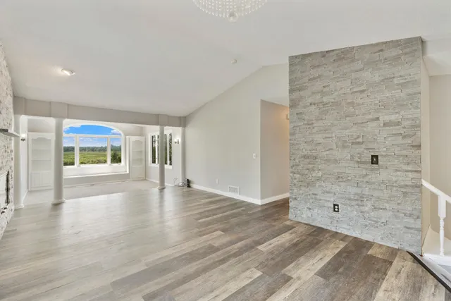 $670,000 | 110 132nd Avenue Northeast, Blaine, MN 55434