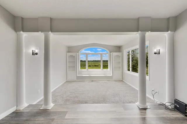 $670,000 | 110 132nd Avenue Northeast, Blaine, MN 55434