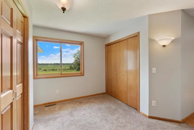 $670,000 | 110 132nd Avenue Northeast, Blaine, MN 55434