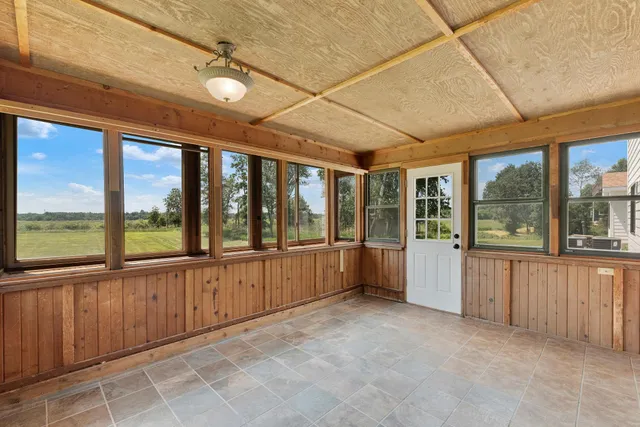 $670,000 | 110 132nd Avenue Northeast, Blaine, MN 55434