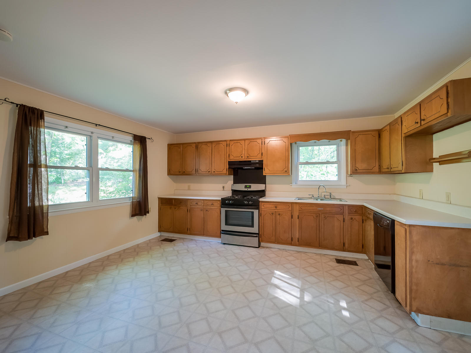 93 Middle Road Lookout Mountain, GA 30750 - Photo 12 of 24 New Appliances.