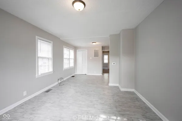 $1,450 | 270 South Lasalle Street, Indianapolis, IN 46201