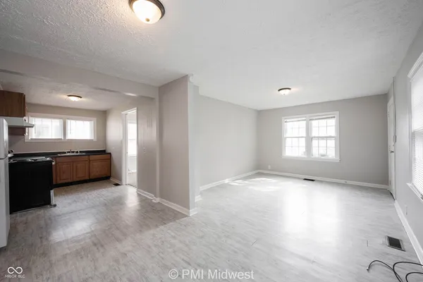 $1,450 | 270 South Lasalle Street, Indianapolis, IN 46201