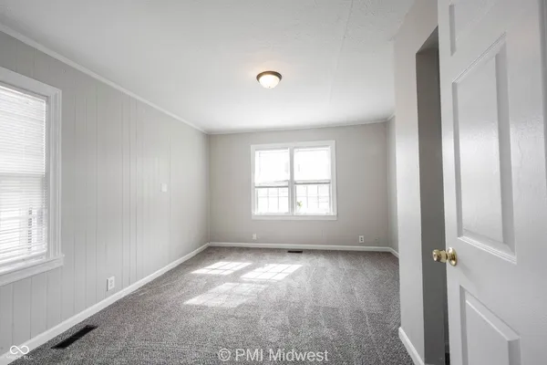 $1,450 | 270 South Lasalle Street, Indianapolis, IN 46201