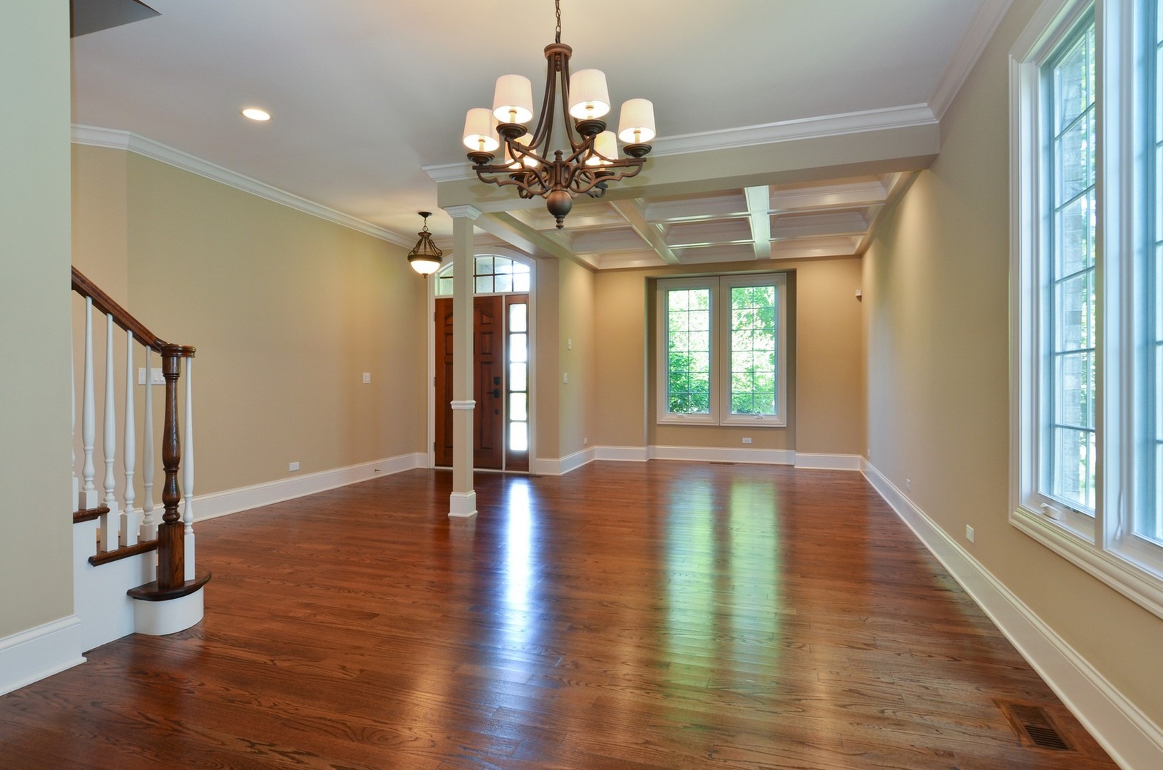 123 Maple Avenue Wilmette, IL 60091 - Photo 2 of 10