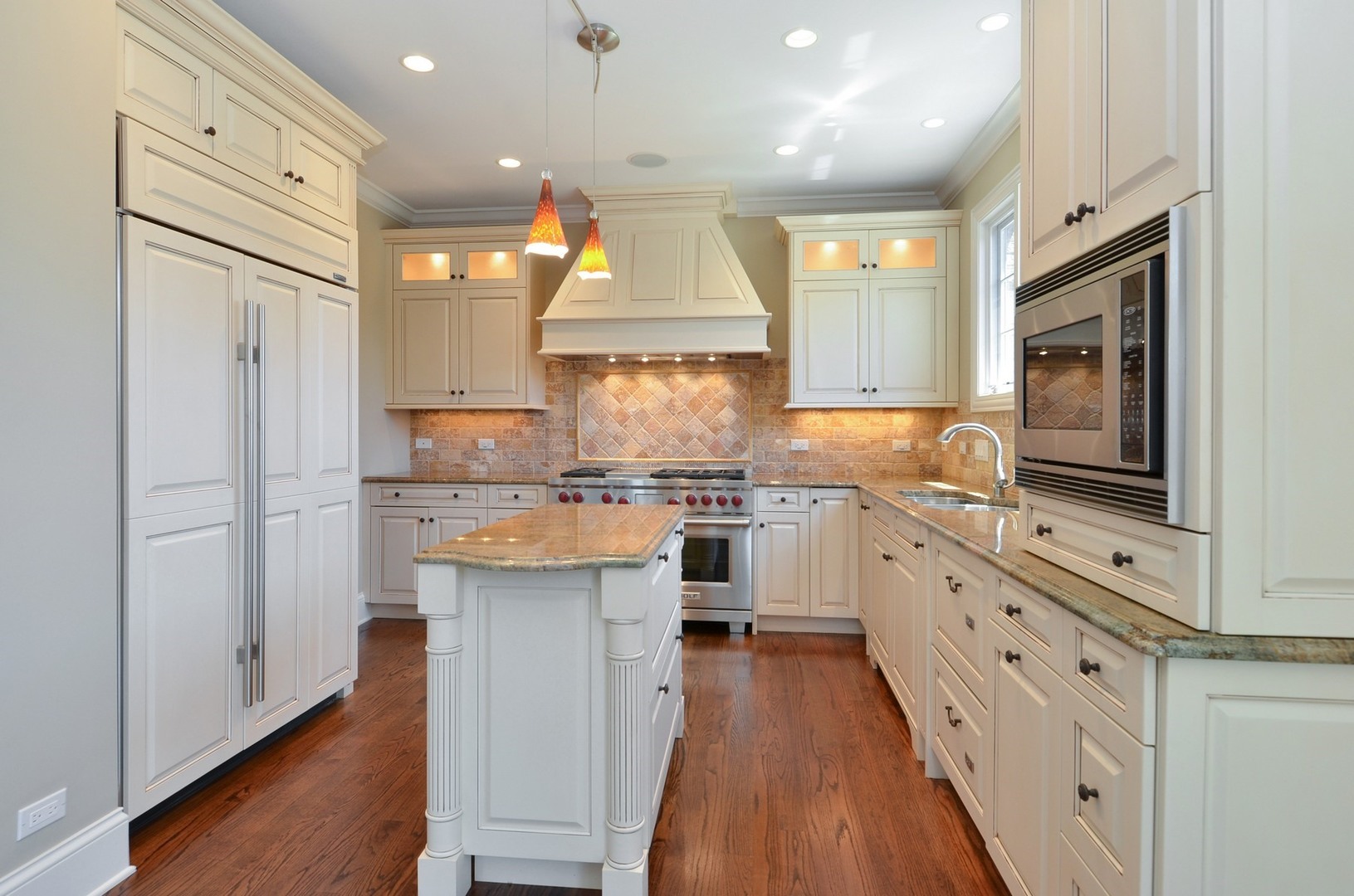 123 Maple Avenue Wilmette, IL 60091 - Photo 3 of 10