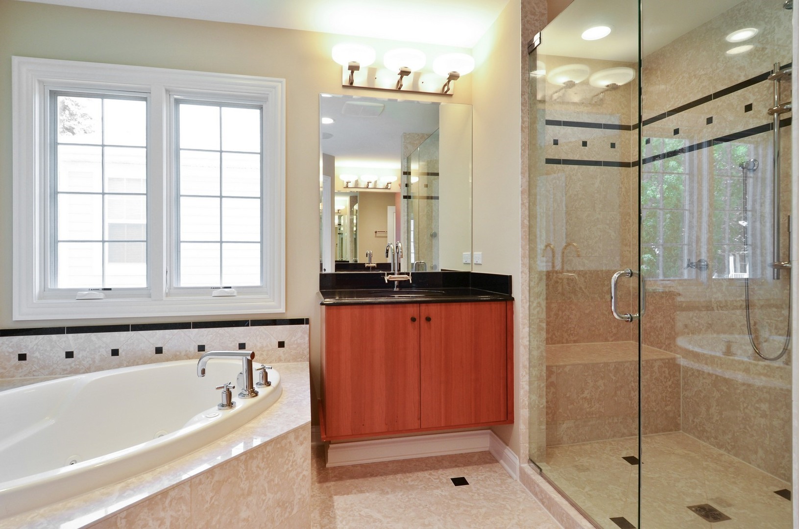 123 Maple Avenue Wilmette, IL 60091 - Photo 7 of 10