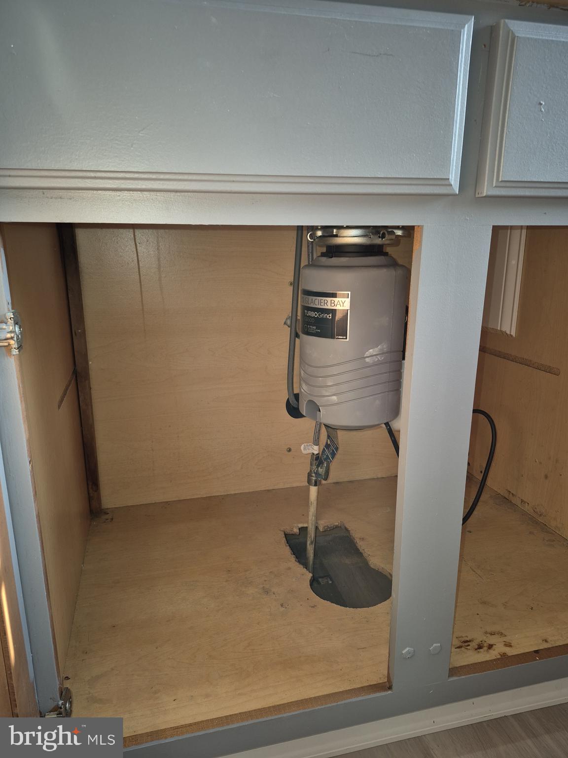 2518 McCulloh Street Baltimore, MD 21217 - Photo 15 of 50 Garbage Disposal