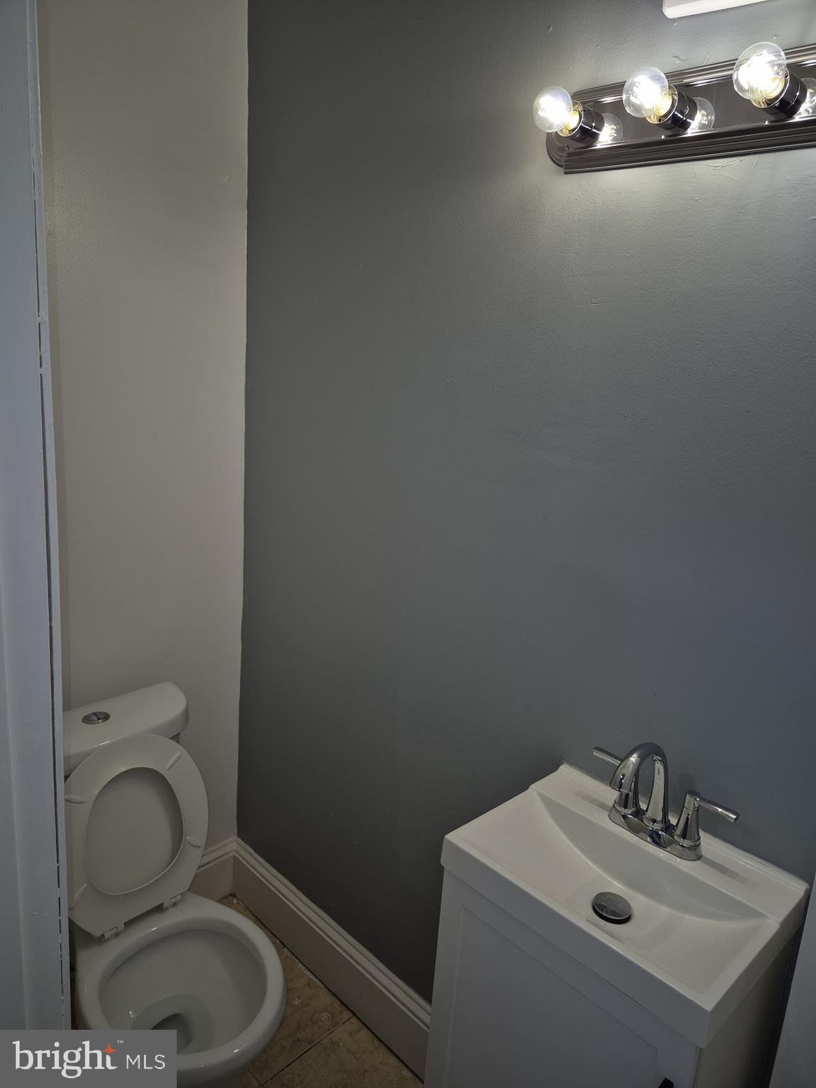 2518 McCulloh Street Baltimore, MD 21217 - Photo 19 of 50 Full Bath B 1st Floor