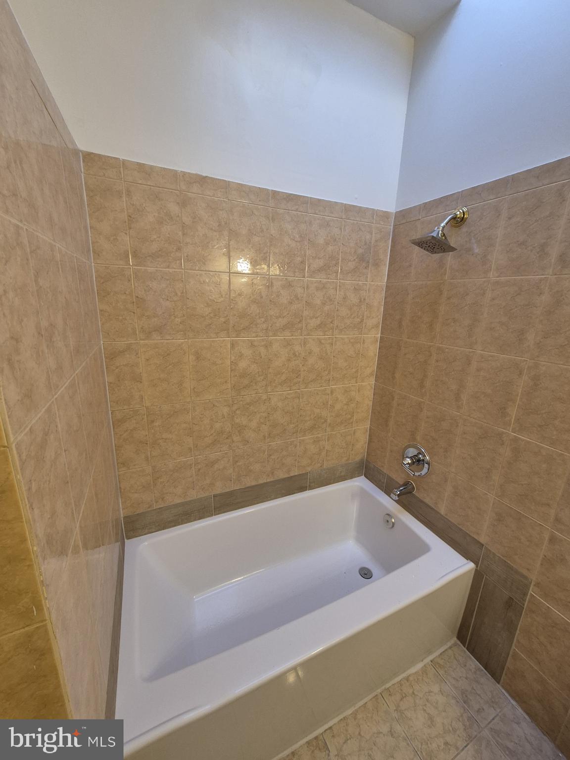 2518 McCulloh Street Baltimore, MD 21217 - Photo 26 of 50 Bathroom 1A