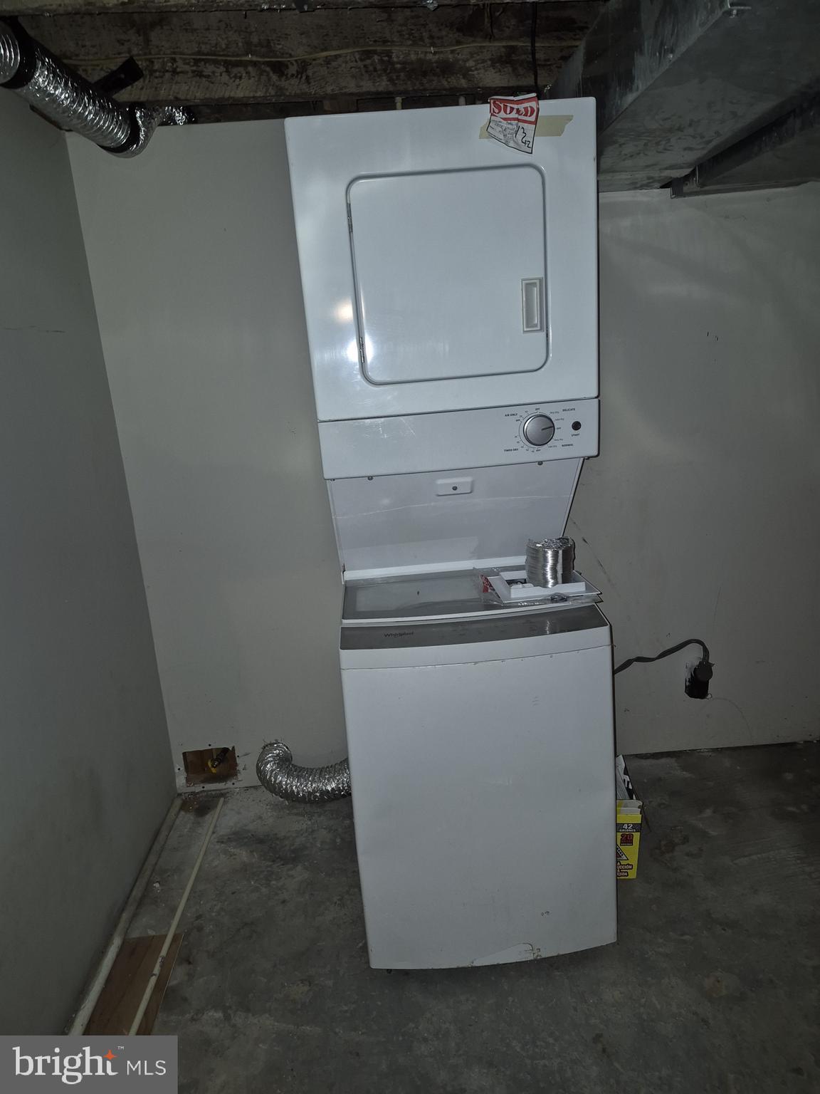 2518 McCulloh Street Baltimore, MD 21217 - Photo 44 of 50 Washer-Dryer