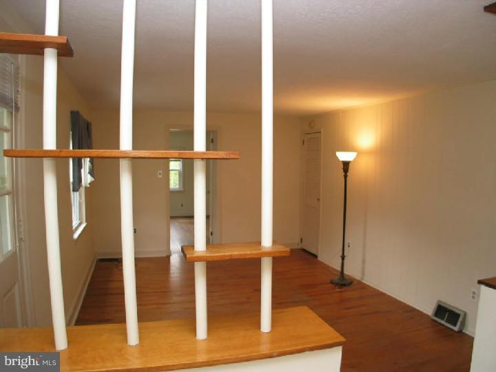 209 Hendricks Avenue Exton, PA 19341 - Photo 3 of 15 Living Room