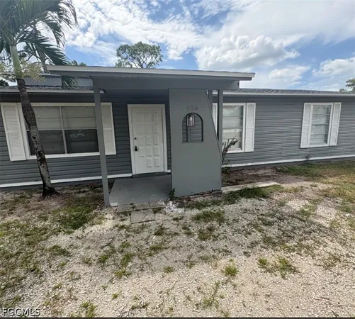 $1,425 | 424 Valley Drive, Lehigh Acres, FL 33936