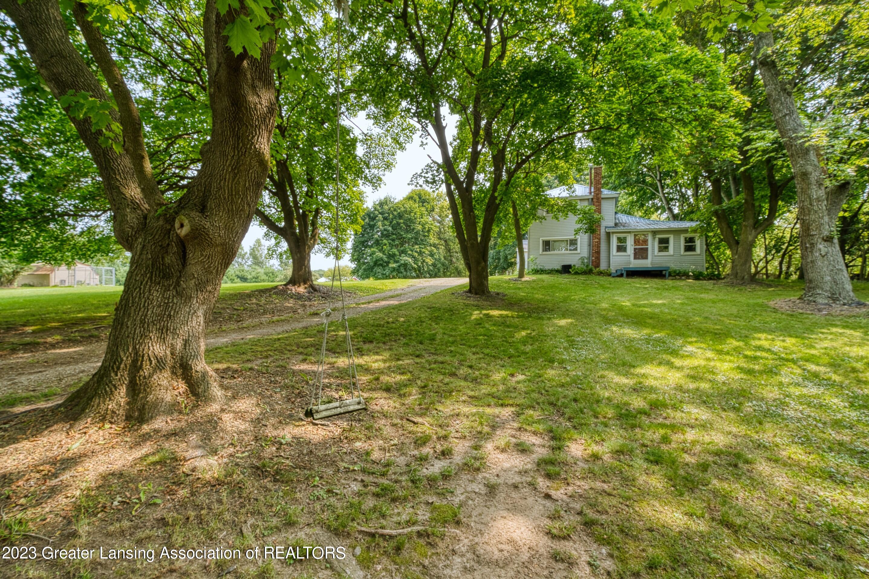 6733 Loomis Road Dewitt, MI 48820 - Photo 1 of 47 Front