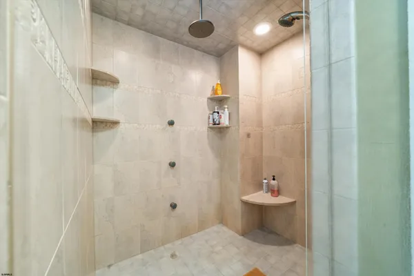 $635,000 | 13 Somers Avenue, Ocean View, NJ 08230