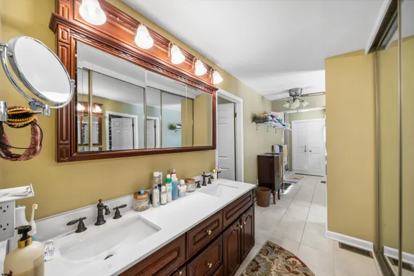 $635,000 | 13 Somers Avenue, Ocean View, NJ 08230