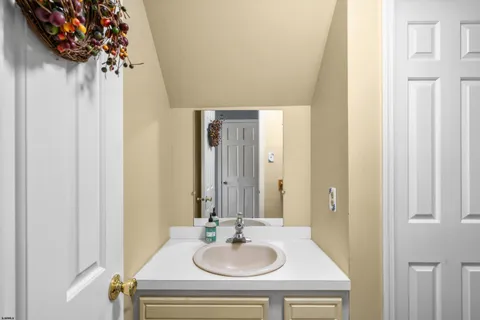 $699,999 | 13 Somers Avenue, Ocean View, NJ 08230