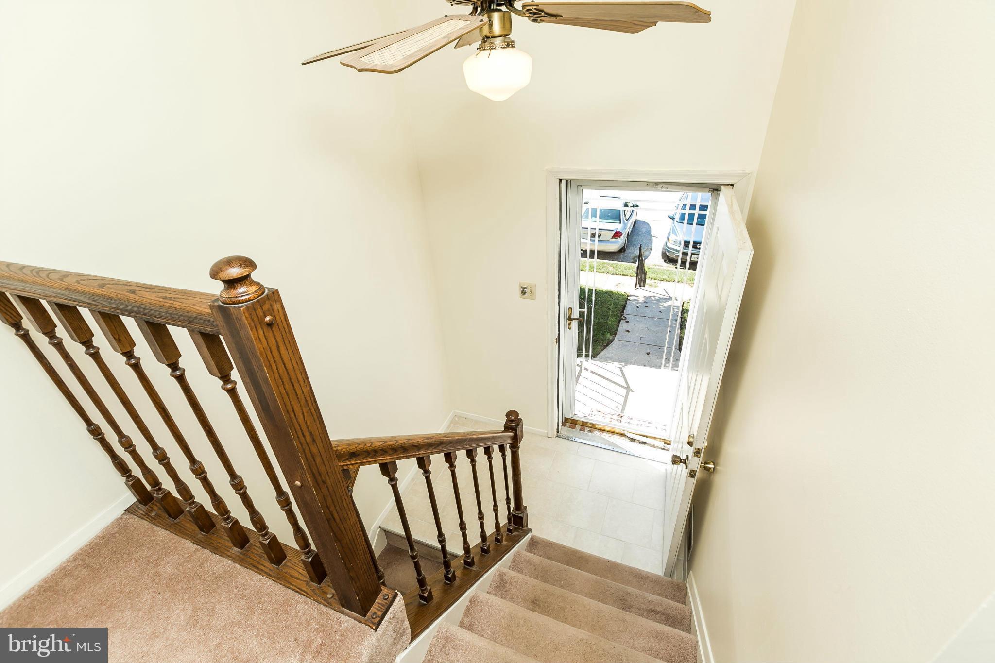 51 Perryfalls Place Nottingham, MD 21236 - Photo 3 of 27 Split Foyer