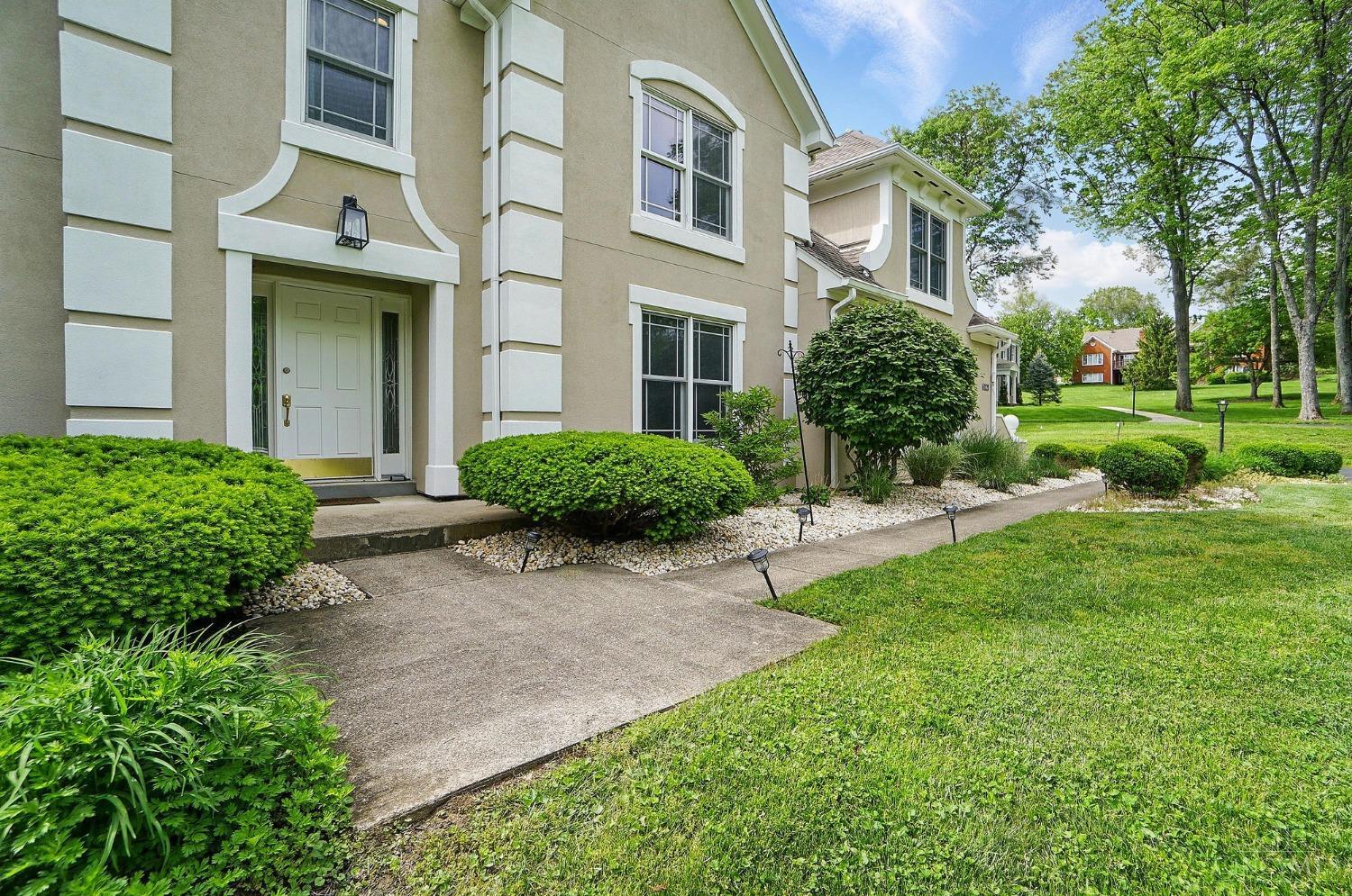 1023 Eversole Road Cincinnati, OH 45230 - Photo 4 of 92