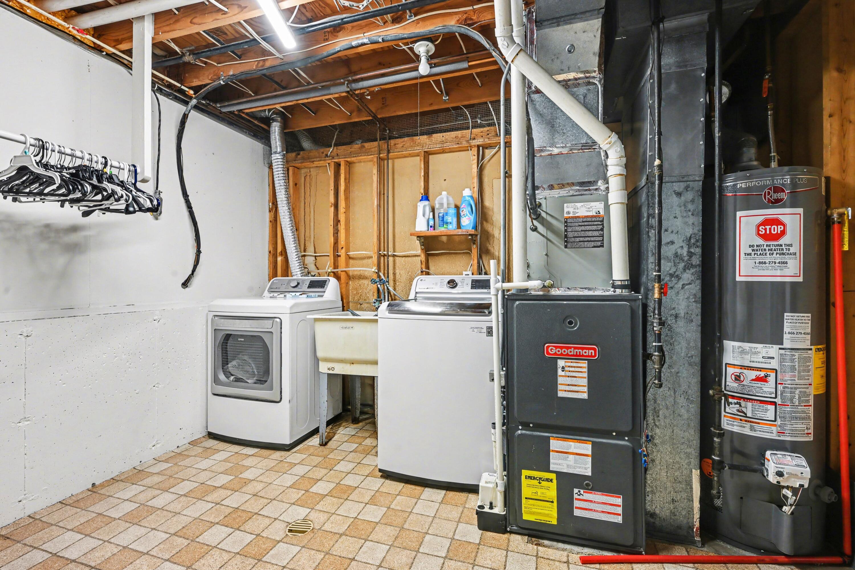 17294 Mackinaw Three Rivers, MI 49093 - Photo 19 of 25 019_file_3231