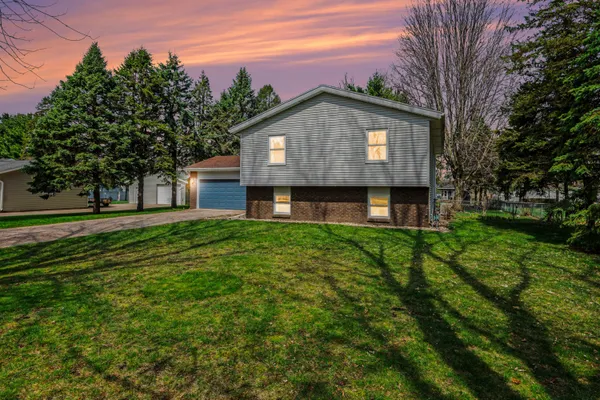 $274,900 | 17294 Mackinaw, Three Rivers, MI 49093