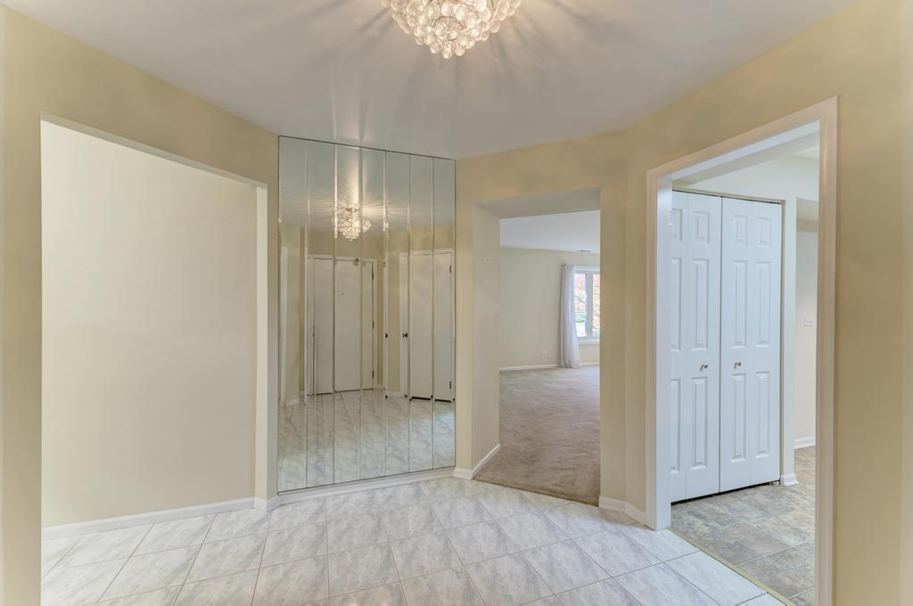 100 Lake Boulevard, Unit 603 Buffalo Grove, IL 60089 - Photo 11 of 47