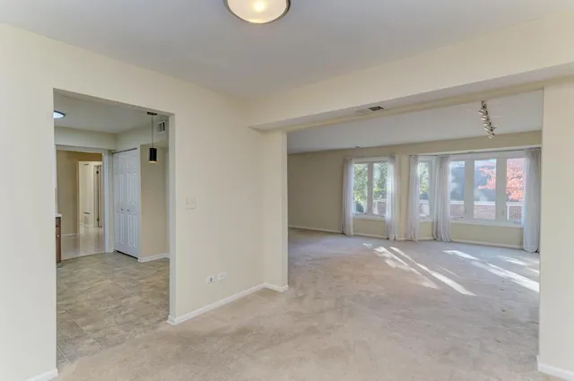 a view of entryway with front door