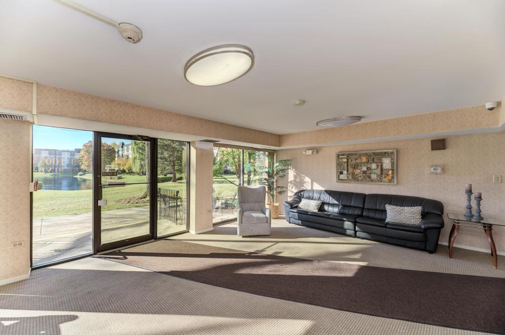 100 Lake Boulevard, Unit 603 Buffalo Grove, IL 60089 - Photo 9 of 47