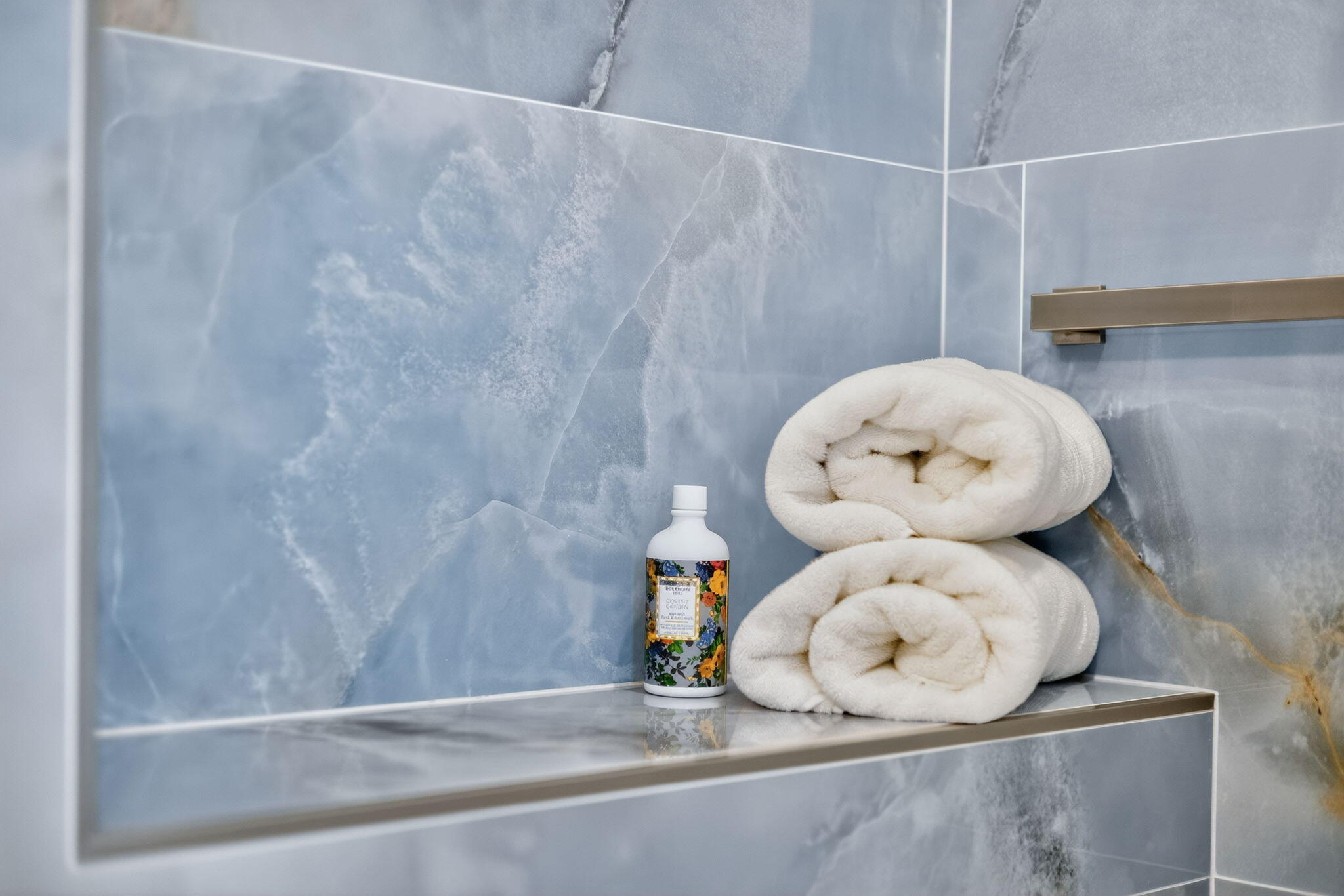 28 Chipman Road Sandwich, MA 02563 - Photo 22 of 40 Tiled Shower