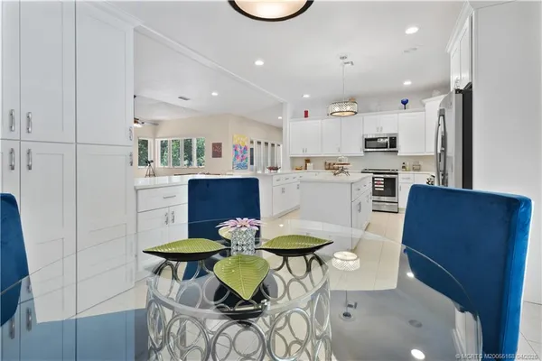 $760,000 | 6221 Southwest Thistle Terrace, Palm City, FL 34990