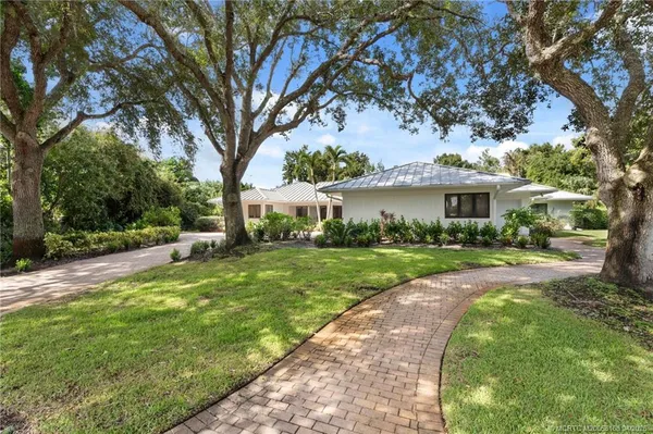 $760,000 | 6221 Southwest Thistle Terrace, Palm City, FL 34990