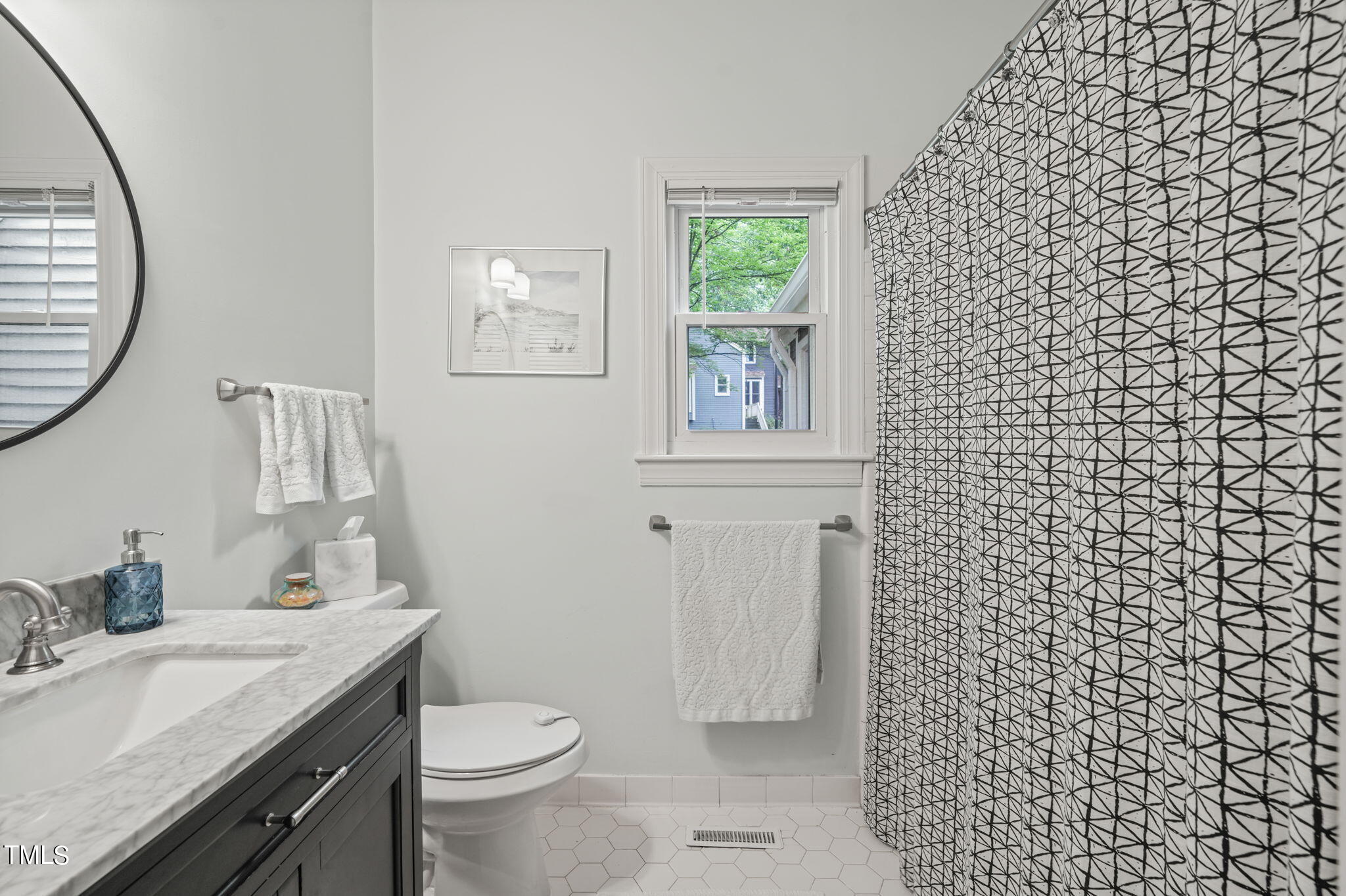 5818 Sentinel Drive Raleigh, NC 27609 - Photo 31 of 50 31-web-or-mls-DSC07152