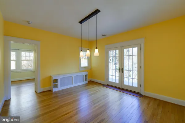 $6,995 | 5717 Chevy Chase Parkway Northwest, Washington, DC 20015