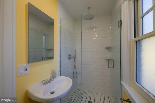 $6,995 | 5717 Chevy Chase Parkway Northwest, Washington, DC 20015