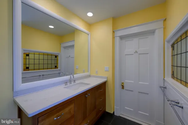 $6,995 | 5717 Chevy Chase Parkway Northwest, Washington, DC 20015