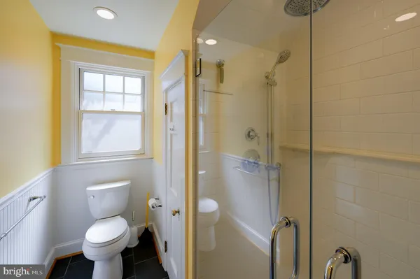 $6,995 | 5717 Chevy Chase Parkway Northwest, Washington, DC 20015